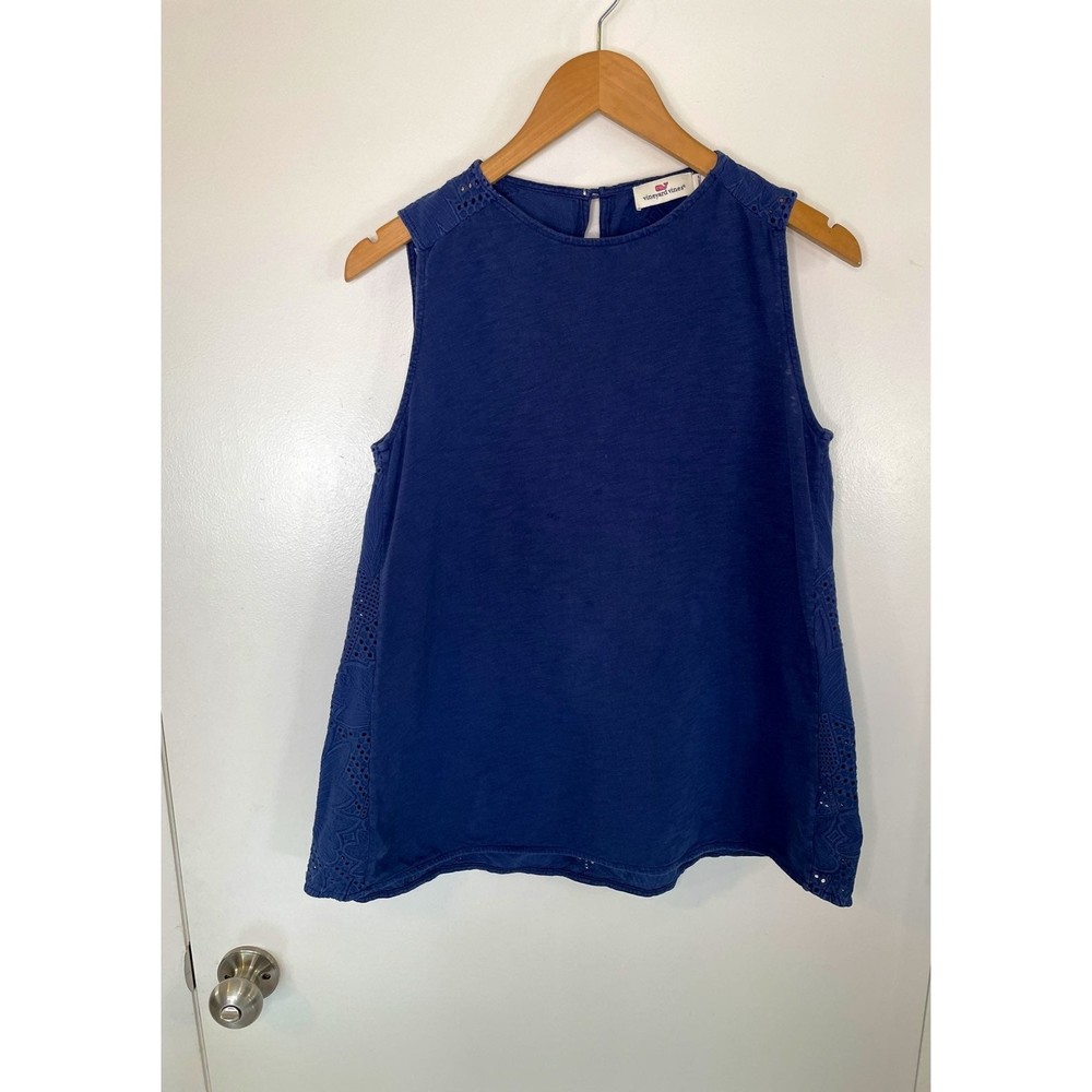 Vineyard vines blouse size medium